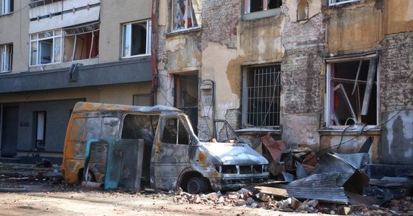 Львівська мерія просить бізнес допомогти відновити пошкоджені обстрілом будинки