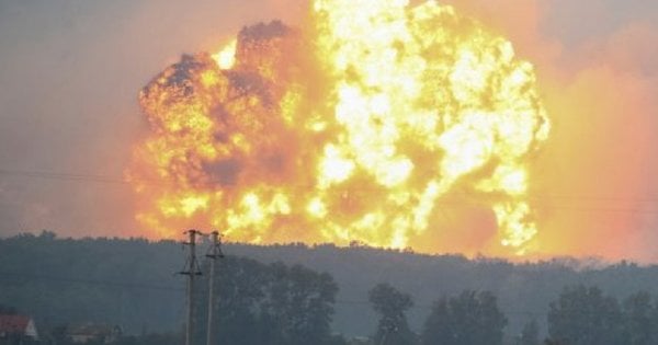 У Воренезькій області внаслідок атаки дрона загорівся склад боєприпасів