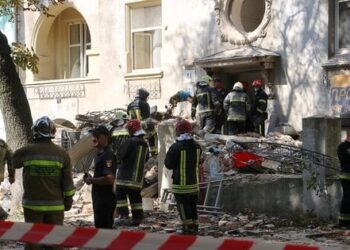 У Львові завершили аварійно-рятувальні роботи на місці російської атаки