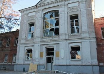 Росіяни обстріляли центральну частину Харкова керованими авіабомбами