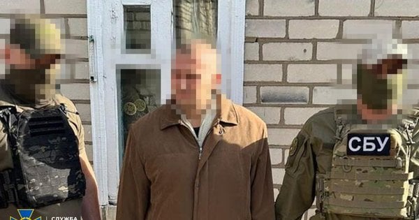 Правоохоронці затримали херсонця за допомогу росіянам катувати українців