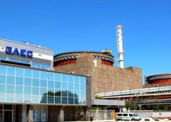 Через обстріл росіянами ЗАЕС втратила одну з двох ліній живлення