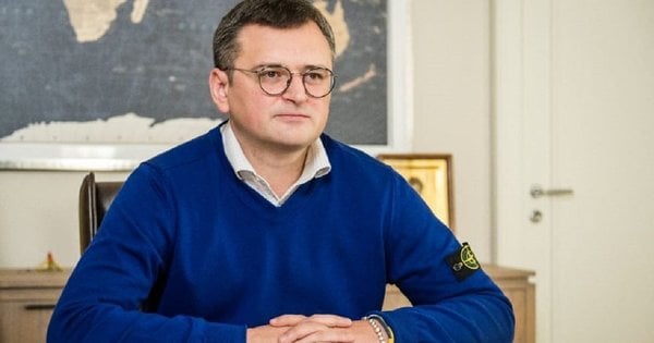 Дмитро Кулеба виставив на аукціон подарунки часів його керівництва МЗС