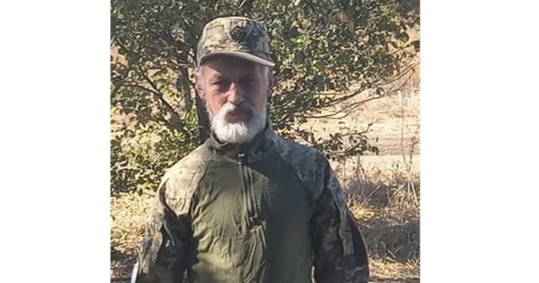 Буковинець отримав «Золотий хрест» від Головнокомандувача ЗСУ