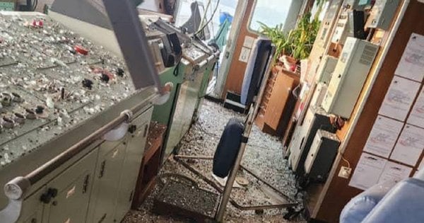 Російські обстріли пошкодили судно із кукурудзою у порту на Одещині