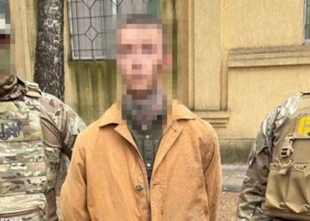 СБУ затримала 22-річного чоловіка шпигунство за Силами оборони біля Курської області