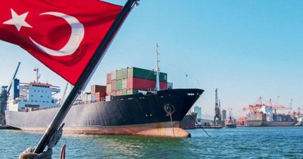 Після тиску США Туреччина заборонила експорт військового призначення до Росії