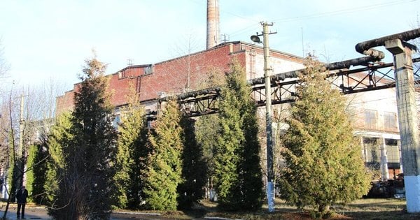Представник Офісу президента заявив про знищення росіянами заводу на Львівщині