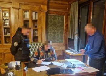 Екснардепа та радника Міноборони підозрюють в розкраданні 10 млн доларів на військовій формі