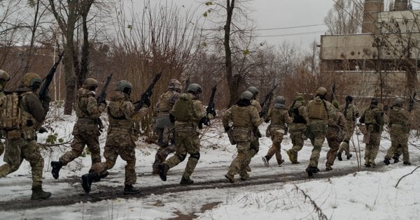 Адміністрація Байдена закликає Україну знизити призовний вік, – АР