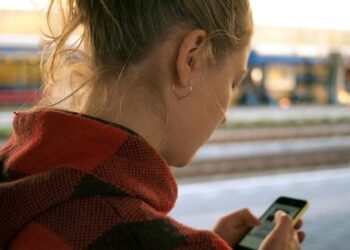 Генштаб попередив про збої часу та геолокації на телефонах через роботу РЕБ