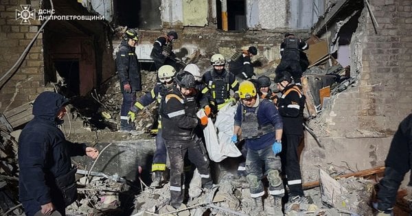 У Кривому Розі з-під завалів п'ятиповерхівки дістали тіла трьох дітей