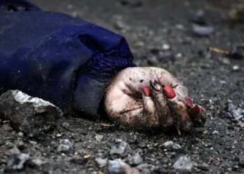 Поліція встановила винного у вбивстві жінки з червоним манікюром у Бучі росіянина