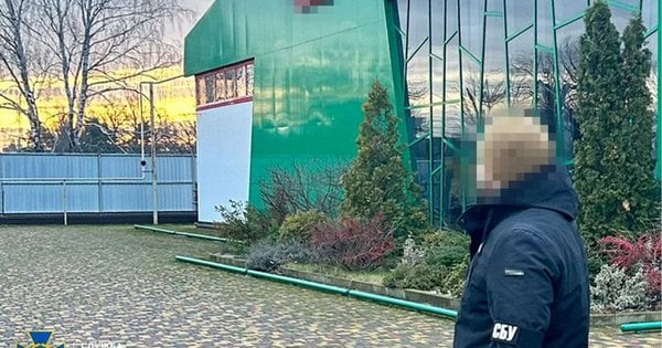 Посадовці українського холдингу допомагали росіянами побудувати завод підсанкційних товарів