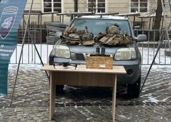 Морські піхотинці продемонстрували безпілотники у центрі Львова
