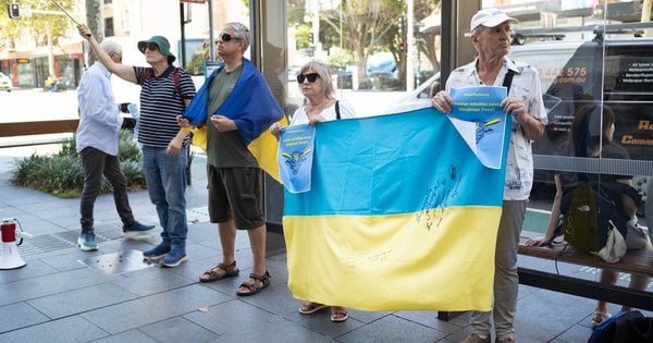 Українці в Австралії провели акцію під німецьким посольством з вимогою надати ракети Taurus