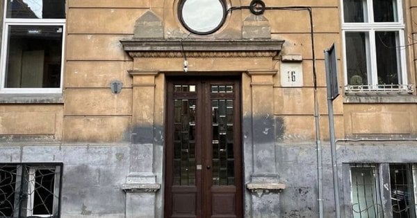 У Львові відновили пошкоджений внаслідок російської атаки будинок на вул. Кокорудза