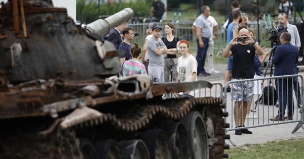 Поляки знайшли боєприпаси у привезеній з України спаленій російській бронетехніці