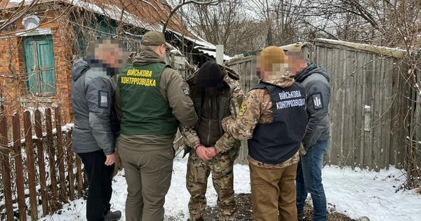 ДБР викрило українського військового, який працював в окупаційній колонії на Херсонщині