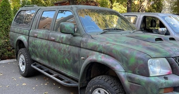 Військові допомагали ухилянтам виїхати за кордон, а на отримані гроші купили авто для служби