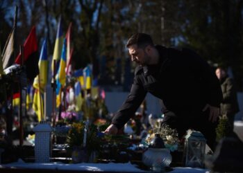 Volodimir Zelenski je prispel v Lvov na nenapovedan obisk