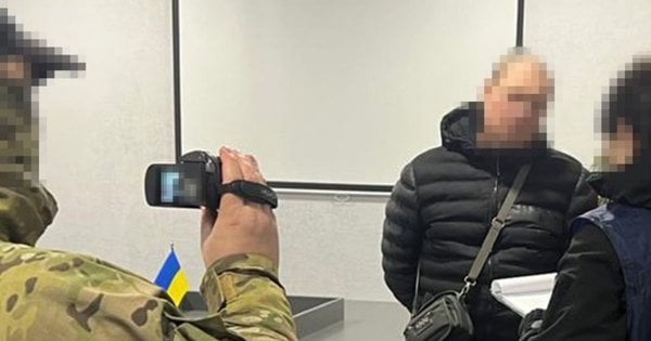 Працівник столичної колонії зливав росіянам дані про ексзасуджених, що воюють за Україну
