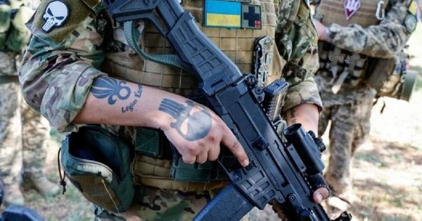 Чеський виробник гвинтівок Colt CZ хоче замінити в Україні всі радянські автомати