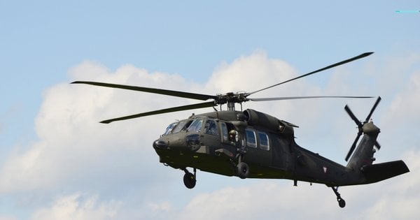 Чеські волонтери купили для ГУР бойовий гелікоптер Black Hawk