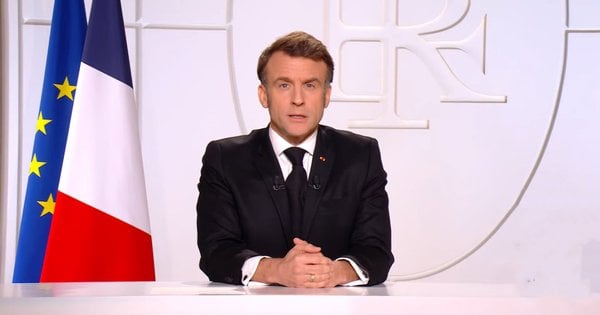 Еммануель Макрон пропонує Європі захист французькою ядерною зброєю