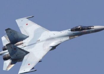Російський винищувач влаштував провокацію у Середземному морі