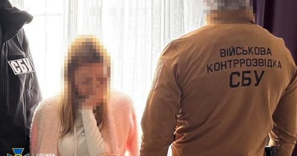 СБУ в Одесі затримала російську навідницю, яка для прикриття використовувала 6-річного сина