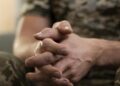 Військового з Хмельниччини увʼязнили на 5 років за втечу зі служби після лікування