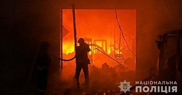 Росіяни атакували Україну із застосуванням 23 ракет і 109 дронів