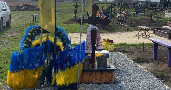 На Харківщині викрали дрон з могили загиблого військового