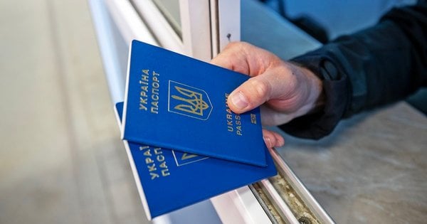 Українці у США помилково отримали електронний лист з вимогою покинути країну