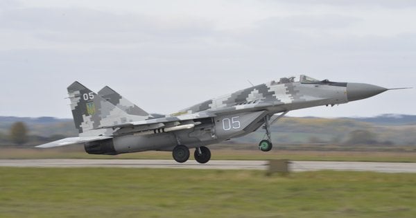 На Херсонщині український винищувач МіГ-29 знищив ротний командний пункт росіян