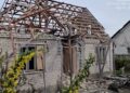 Внаслідок атаки на Херсон під завалами опинилась вагітна жінка з 1-річним сином