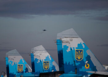 Najvyššia rada umožnila vláde prerozdeliť rozpočtové prostriedky na obranu