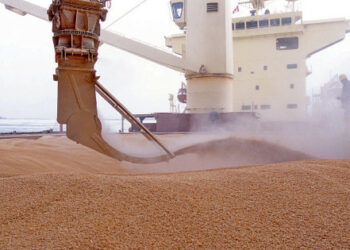 Rusi sa chystajú vyviezť ukrajinské obilie zo Záporožskej oblasti