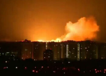 Rusi spustili raketový útok na Kyjev, jeden človek zahynul