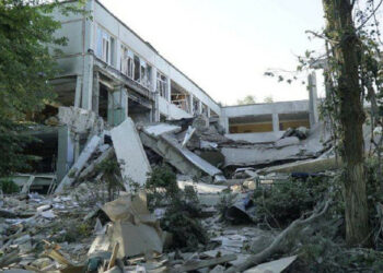 Rusi zasiahli nábojom charkovskú školu, jeden človek zahynul