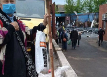 Telá 200 mŕtvych ľudí našli pod troskami výškovej budovy v Mariupole