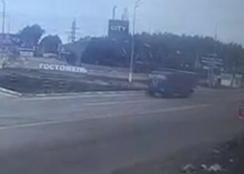 Ukrajinské jednotky zničili kolónu Rusov, ktorá sa presúvala do centra Kyjeva