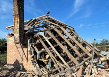 V Doneckej oblasti Rusi strieľali do civilistov, ktorí si varili vonku