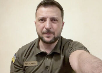 Zelenskyj bol proti zmrazeniu vojny s Ruskom