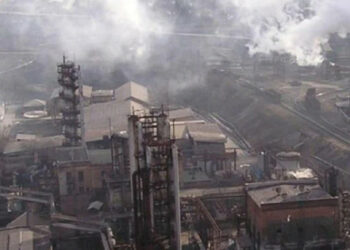 „Azov“ zverejnil video s ukrajinskými deťmi v bunkroch „Azovstal“.