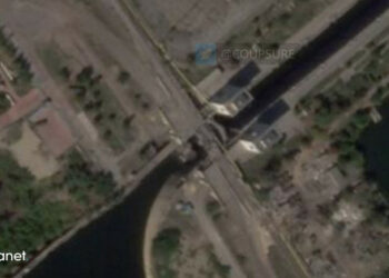 Ozbrojené sily zničili cestný most v Novej Kachovke