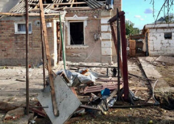 Rusi delostrelecky ostreľovali Nikopolský okres, sú tam mŕtvi a ranení