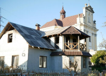 Ruské rakety poškodili existujúci katolícky kostol XVIII storočia. v regióne Ľvov