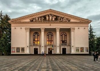 Львів’яни створили віртуальний тур Маріупольським драмтеатром